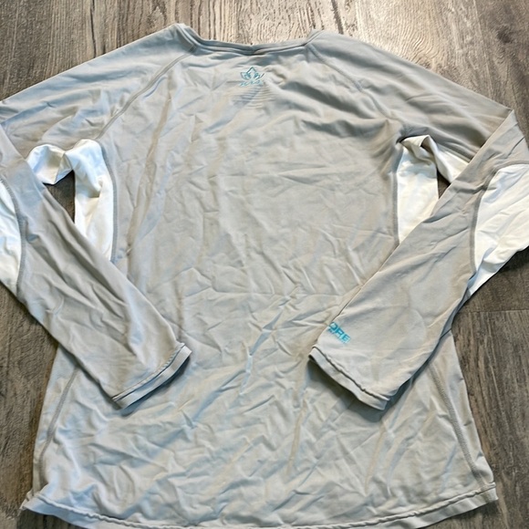 NRS Women’s H2Core Silkweight Grey and White long Sleeve Shirt, size large - Picture 9 of 10